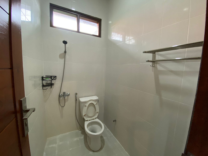 Bathroom 5, Tamansari Homestay, Buleleng