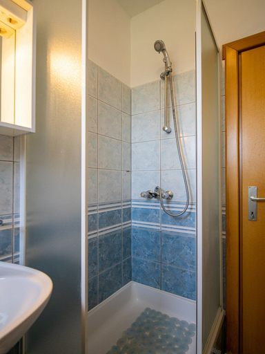 Bathroom 2, Apartments Torina, Pašman