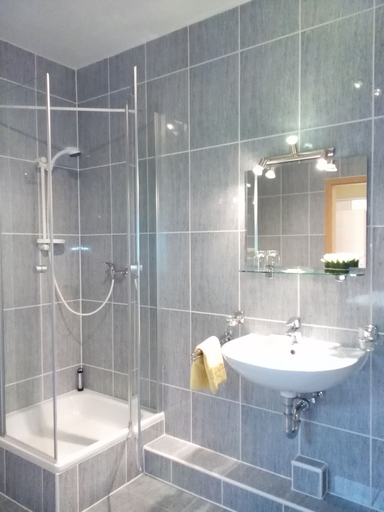 Bathroom 4, Europa Hotel Fürth, Fürth