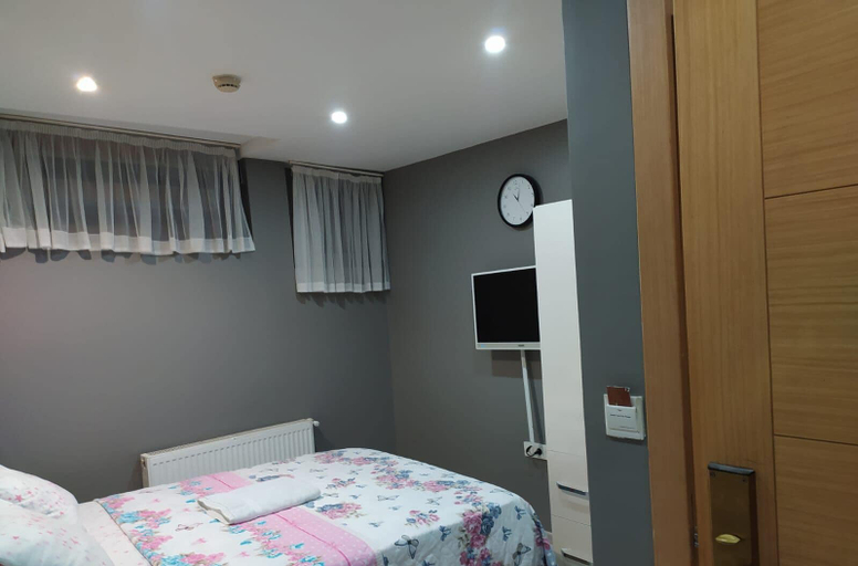 Bedroom 4, MyMoon Residence, Beyoğlu