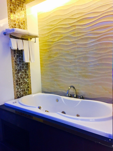 Bathroom 3, De Richy Chiang Mai, Hang Dong