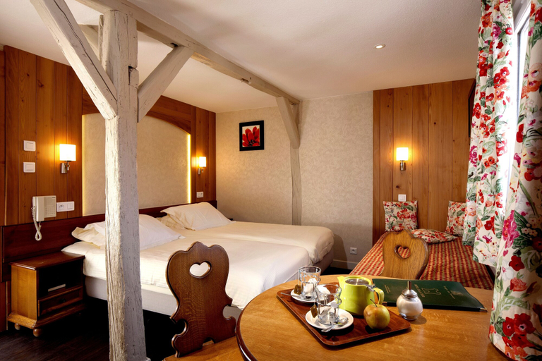 Bedroom 3, Hotel de la Tour, Haut-Rhin