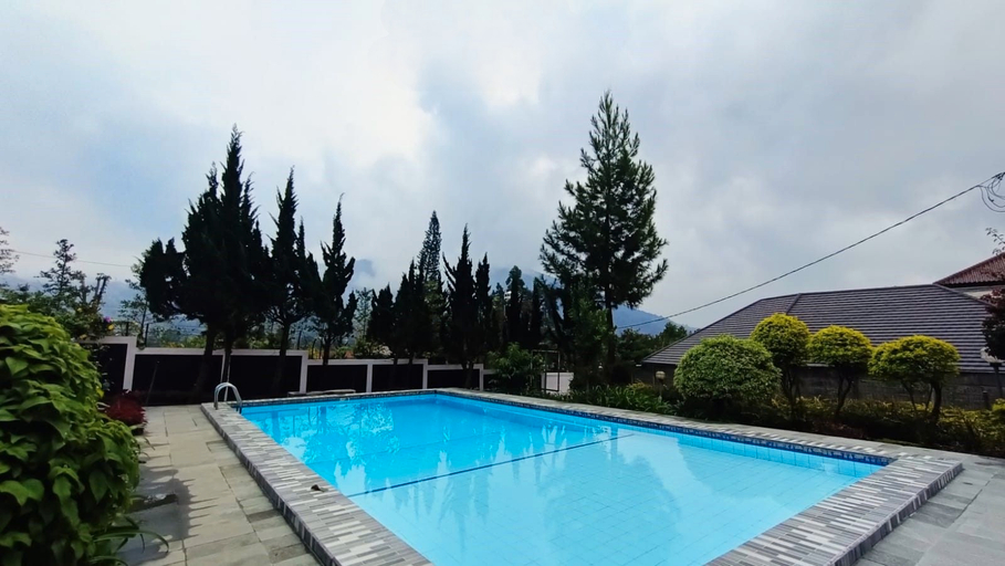 Sport & Beauty 4, Villa Ciloto Ambarita by Puncak Go Villas, Bogor