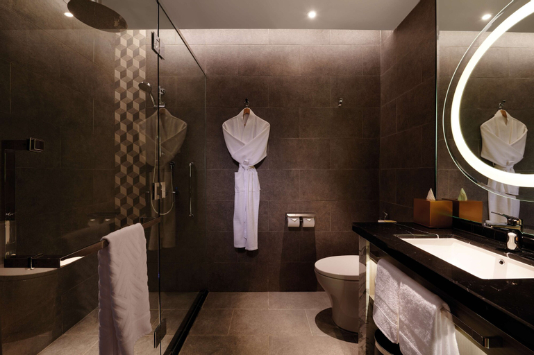 Bathroom 8