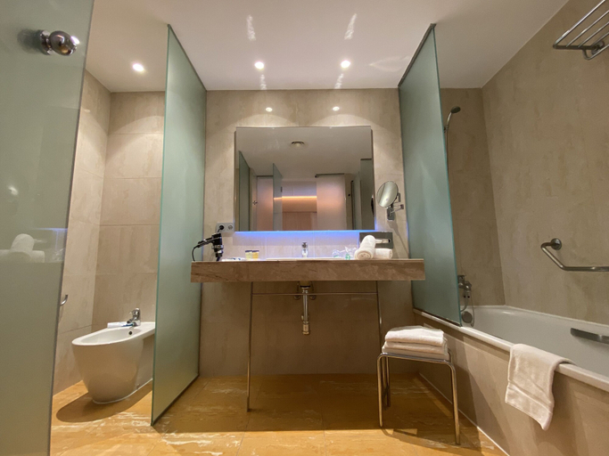 Bathroom 5, Hotel BCL Levante Club & Spa - Adults only, Alicante