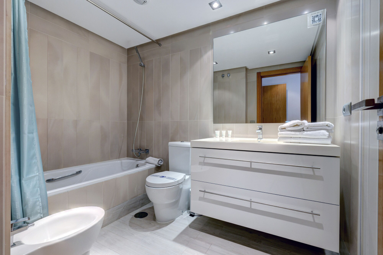Bathroom 5, Aqua Apartments Vento, Marbella, Málaga