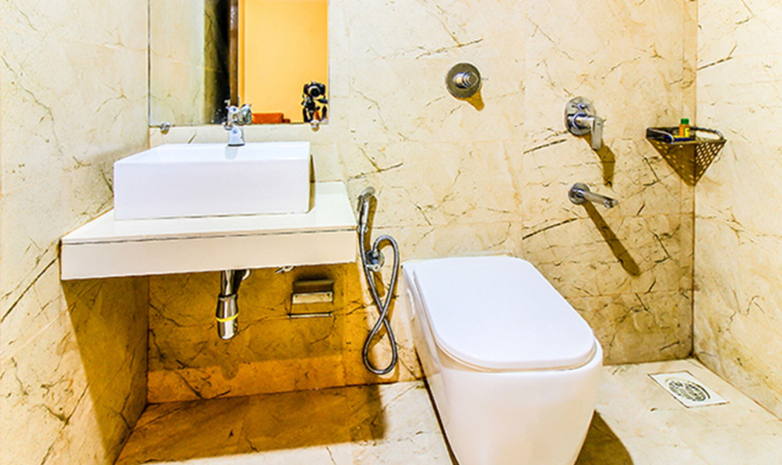 Bathroom 4, Fabhotel Empire Suite, Mumbai Suburban