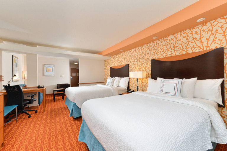 Bedroom 4, Fairfield Inn & Suites by Marriott Kingsland, Camden