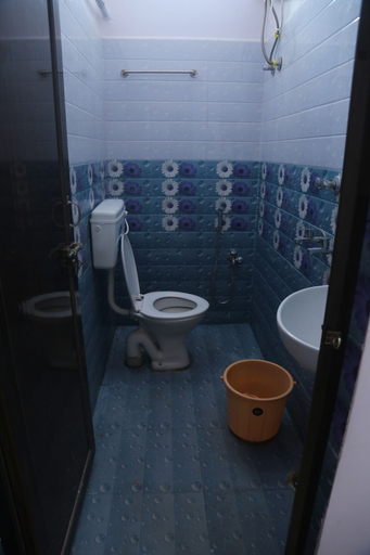Bathroom 4, SK Guest House, Visakhapatnam