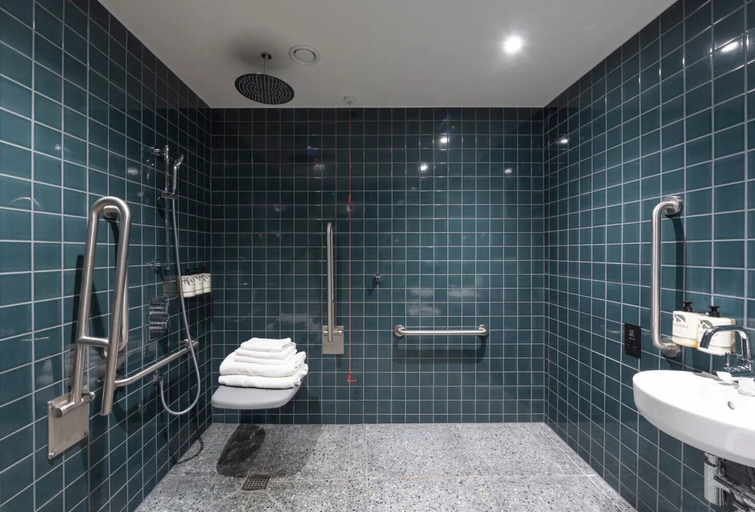 Bathroom 3, Mollie's Bristol, South Gloucestershire