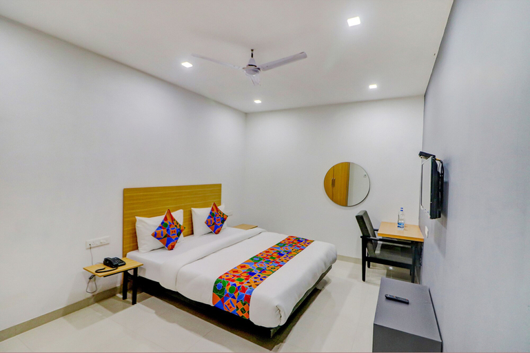 Bedroom 3, FabHotel The Shashi - Nr. Sarnath Temple, Varanasi