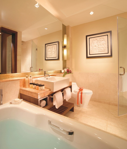 Bedroom 4, Oakwood Premier Cozmo Jakarta, South Jakarta