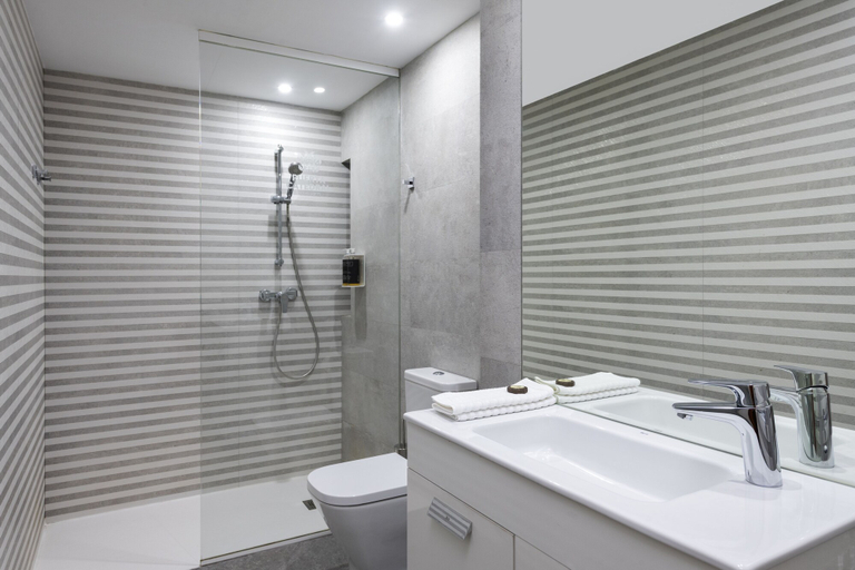 Bathroom, Puerta Catedral Indias Lofts, Sevilla