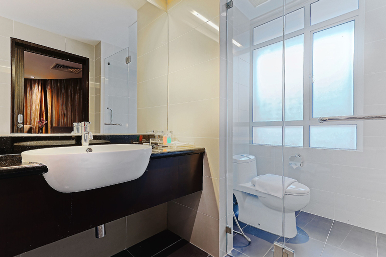 Bathroom 4