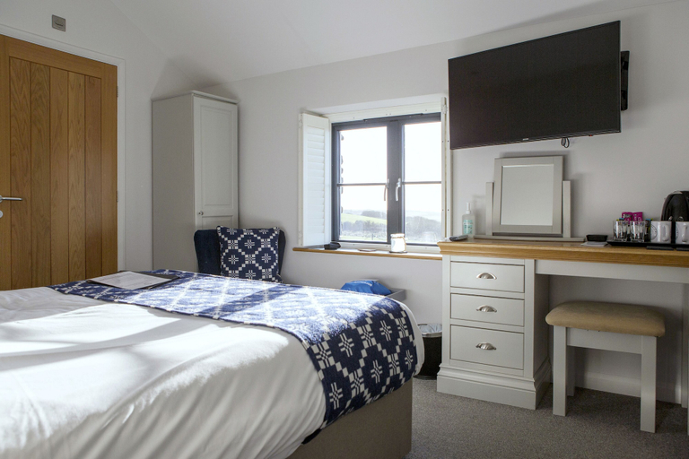 Bedroom 2, Victoria Inn Brewhouse B&B, Pembrokeshire