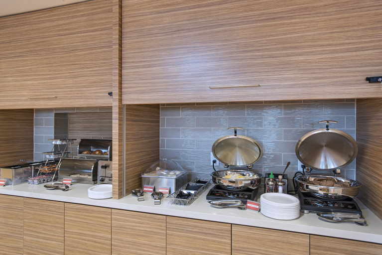 Food & Drinks 5, TownePlace Suites by Marriott Lakeland, Polk