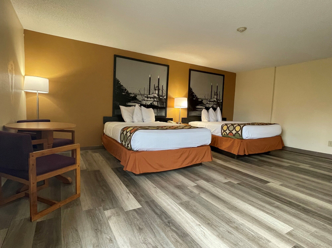 Bedroom 3, Super 8 by Wyndham Pevely, Jefferson