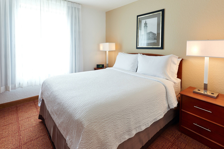Bedroom 2, TownePlace Suites by Marriott Minneapolis Downtown/NorthLoop, Hennepin