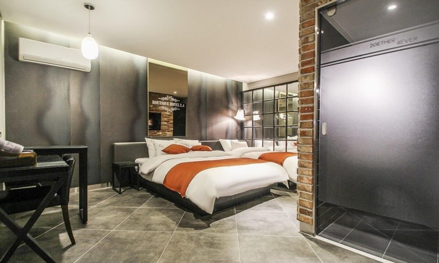 Bedroom 25