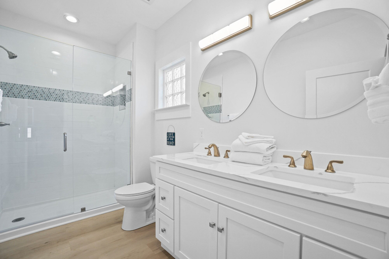 Bathroom 3, Beach House - The Sanderling by PHG, Bay