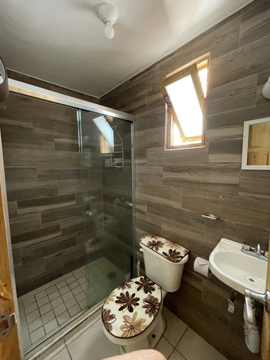 Bathroom 4, Cabañas los Pirineos, Mazamitla