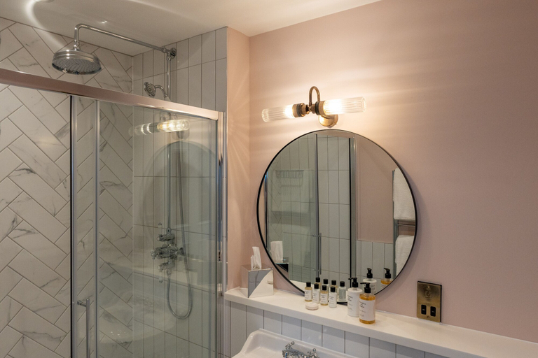 Bathroom 3, Duke of Cumberland, Kent