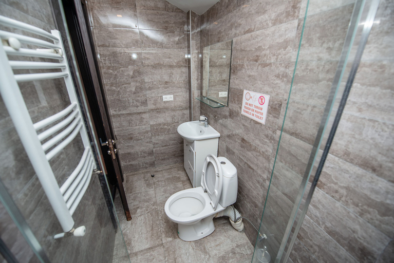 Bathroom 3, Villa Garden Bakuriani Green, Borjomi