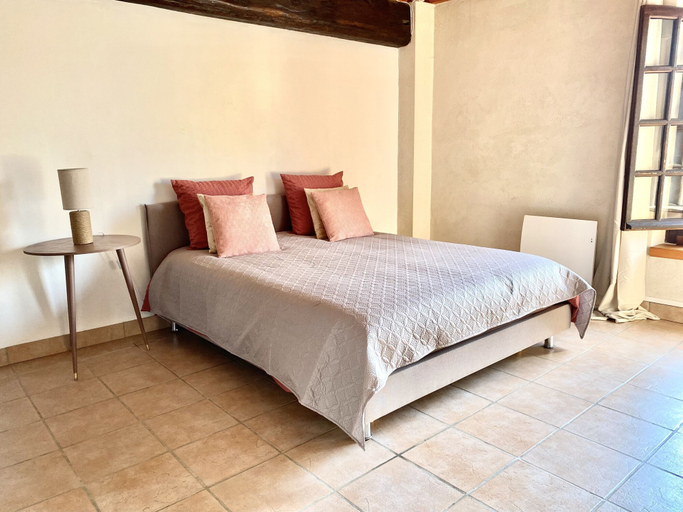Bedroom 3, Domaine du Cellier de la Couronne, Marne
