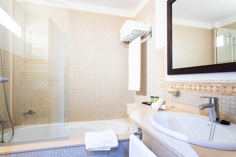Bathroom 5, Wyndham Residences Costa Adeje, Santa Cruz de Tenerife