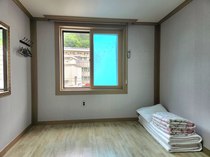 Bedroom 2, e cozy Hotel, Ulleung