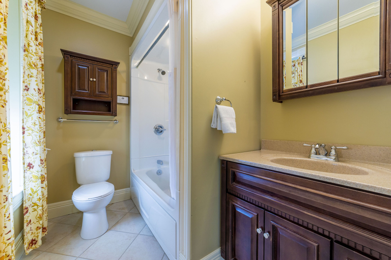 Bathroom 3, Chipman Hill Suites on Union, Saint John