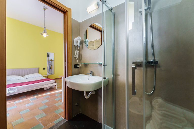 Bathroom 4, Le Grand Bleu - Gioia Apartments, Napoli