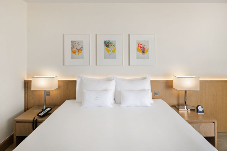 Bedroom 3, JA Beach Hotel, Dubai, Dubai