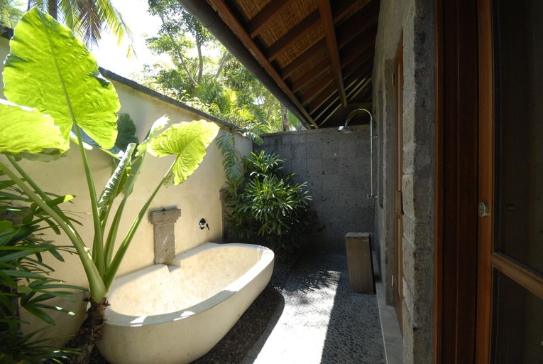 Bathroom 5, The Farm at San Benito, Autograph Collection, Lipa City