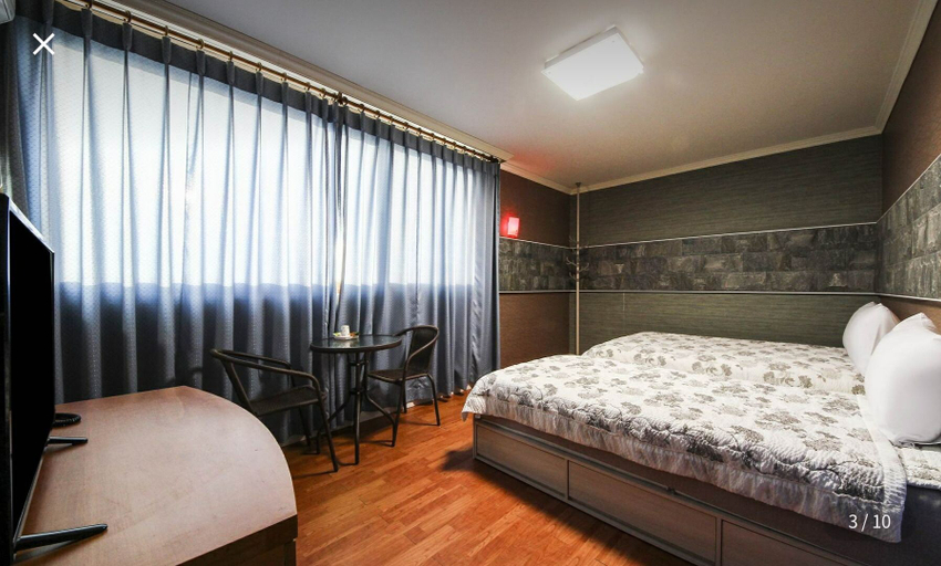 Bedroom 4, Sulhwa Motel, Yangyang