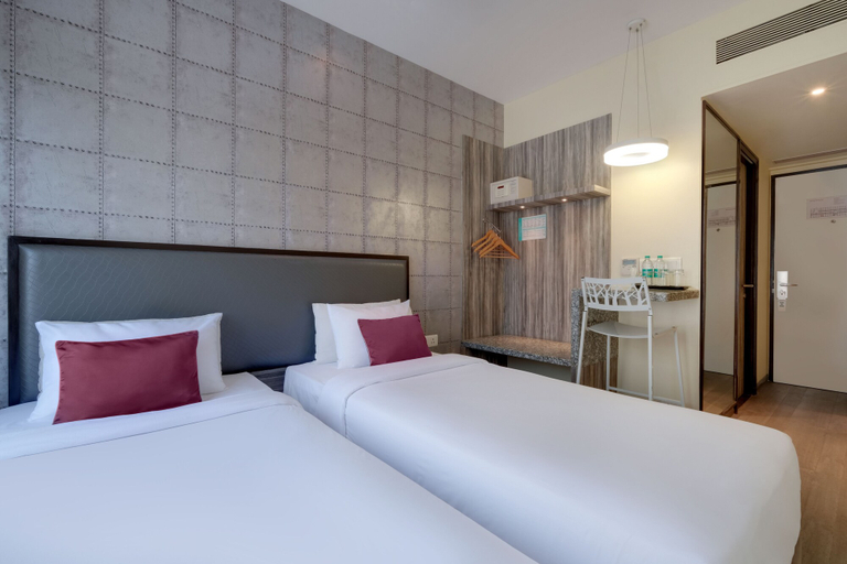 Bedroom 3, 7 Apple Hotel Vadodara, Vadodara