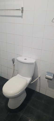 Bathroom 3, Zion White House, Nuwara Eliya