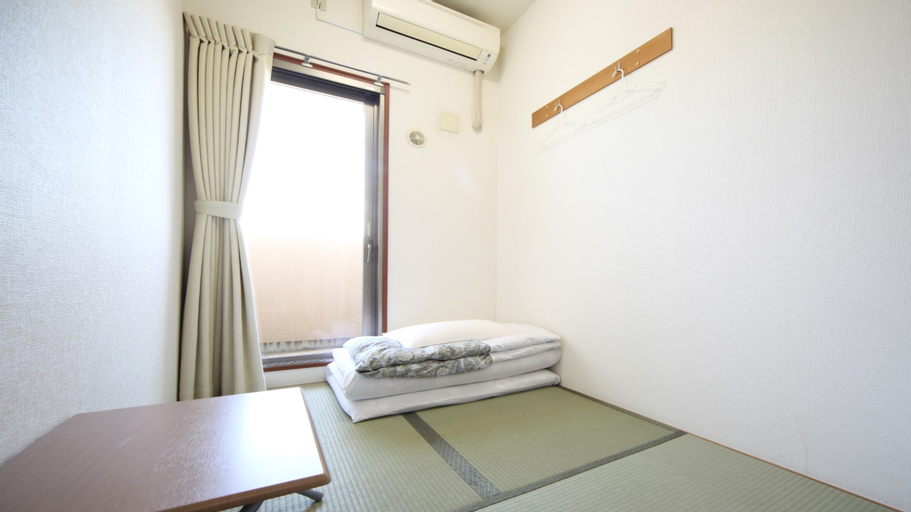 Bedroom 2, Hotel Accela, Taitō