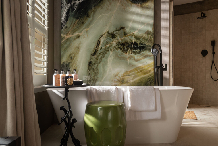 Bathroom 4, Lush Private Game Lodge, Bojanala