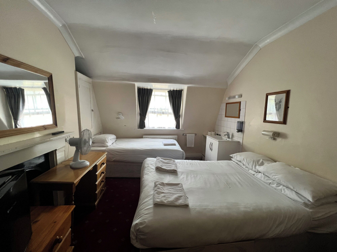Bedroom 3, Arran House Hotel, London