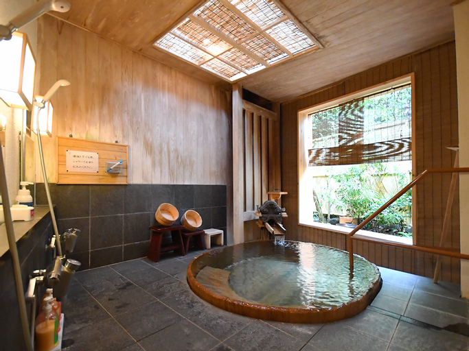 Bedroom 5, Seizan Yamato, Itō