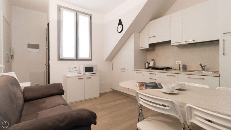 Others 4, Italianway Comfort - Bligny 19 B, Milano