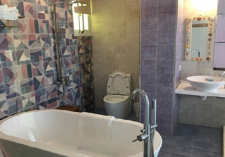 Bathroom 4, La Fleur B&B, Pingtung