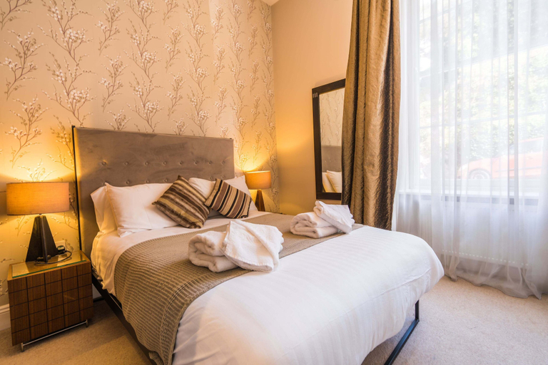 Bedroom 2, Astor House, Torbay