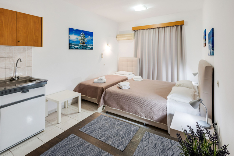 Bedroom 3, Johnhara Studios & Apartments, South Aegean