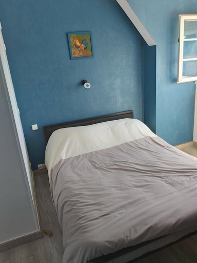 Bedroom 3, La Renaissance, Calvados