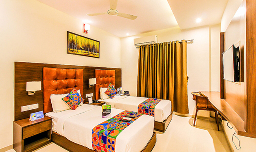Bedroom 3, Fabhotel Empire Suite, Mumbai Suburban