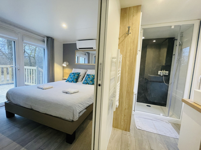Bedroom 3, Les Etangs de la Bassée, Seine-et-Marne