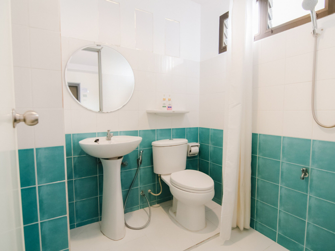 Bathroom 3, The Social Club Coliving & Coworking, Muang Chiang Mai