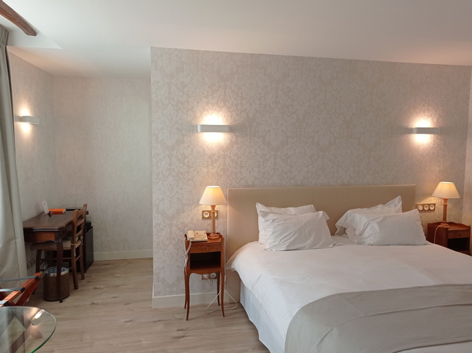 Bedroom 14
